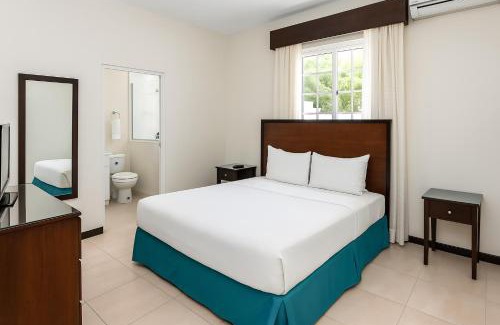 New Kingston Hotel | Shirley Retreat