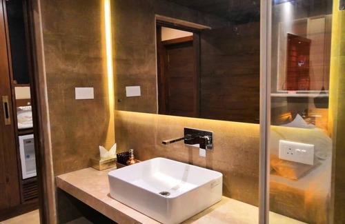 Sinquerim House | Shivers Oasis 4 boutique Luxury Room Hotel