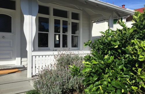 Devonport Apartment | Shoal Bay