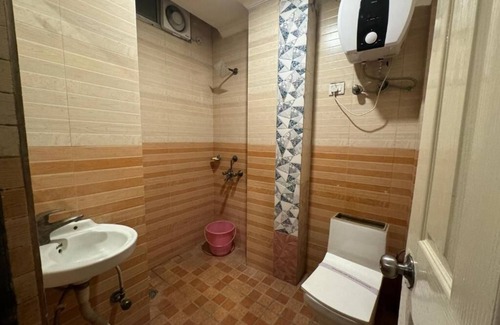 Mahipalpur Extension Bed & Breakfast | Shoba Residency
