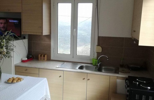 Vizari House | SHOCKING PRICE! Explore south Crete! Trad house for families and couples.