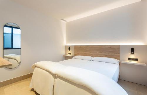 Las Palmas de Gran Canaria Apartment | Sholeo Lodges Las Canteras Flats