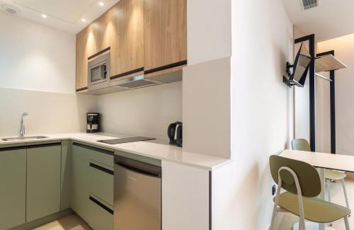 Las Palmas de Gran Canaria Apartment | Sholeo Lodges Las Canteras Flats