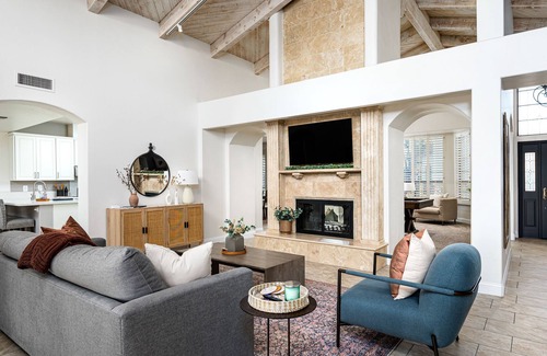 Shea Ranchos House | Shoot pool, play putt putt, or swim with high-end spacious living at Sunset Villa