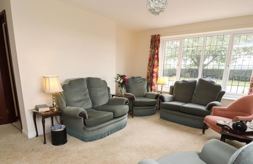 Loppington House | SHOOTER'S LODGE, pet friendly, with open fire in Wem