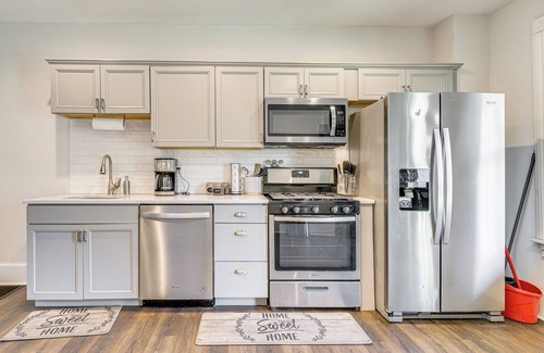 Stroudsburg House | Shop & Dine: Central Stroudsburg Townhome!