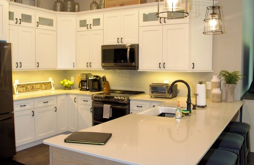 Blue Ridge Condo | SHOP, DINE, UNWIND…All In Downtown Blue Ridge!