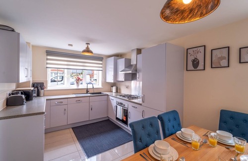 Bicester House | Shop & Stay at Bicester Village near our 3 Bed Home| Pass the Keys