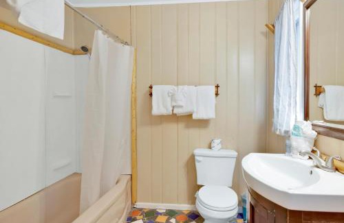 Big Bear Lake House | Shore Acres Lodge-451 by Big Bear Vacations