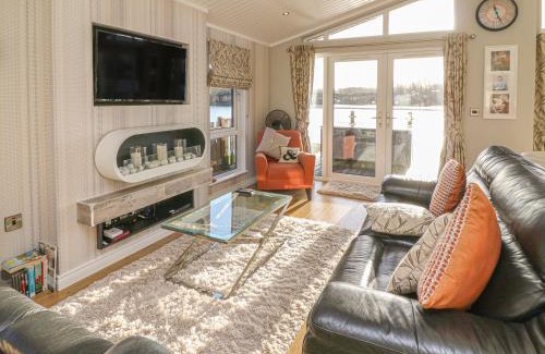 South Lakeland Leisure Village House | Shore Beats Work - Capenwray 10