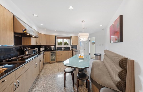 St. Leonard's Tract House | SHORE FUN: Beach 1 Block Away - Pool - Private Parking - Boardwalk