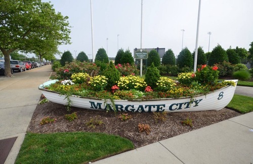 Margate City Condo | Shore getaway