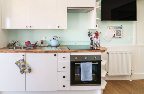 Bridlington Cottage | SHORE THING 279, pet friendly, with a garden in Wilsthorpe