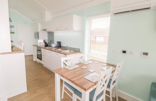 Bridlington House | Shore Thing 280