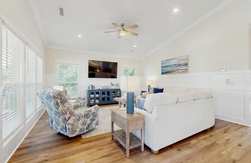 Tranquil Harbour House | Shore to be Sunshine