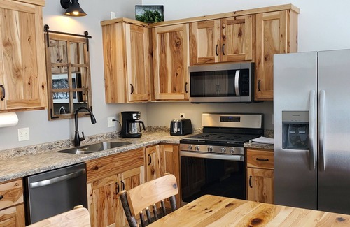 Phillips Cabin | Shore View Cabins- Cabin 1- lakefront vacation rental on the Phillips Chain