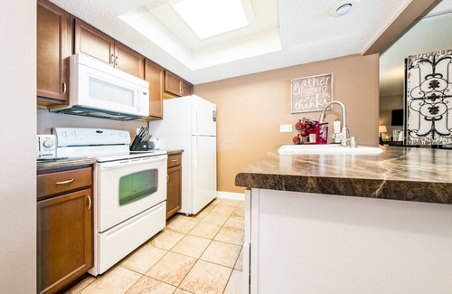 Kimberling City Condo | Shorefront Escape at TRL