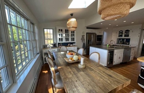 Old Greenwich House | Shorelands home near water & town, vacation vibes