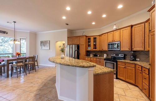 Quinlan House | Shoreline Escape: Luxury living in Lake Tawakoni