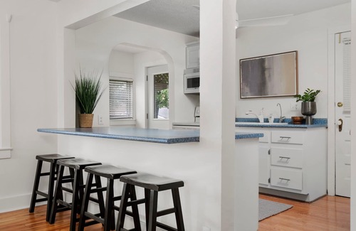 Traverse City Condo | Shoreline Suite 15 Su