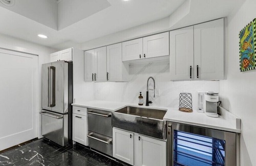 Holiday Isle Condo | Shoreline Towers 1122 managed by Destin Pointe Vacation Rentals