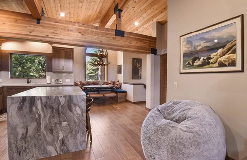 Carnelian Bay House | Shoreline Vista | Nearby Hike & Bike Trails for Perfect Summer Getaway