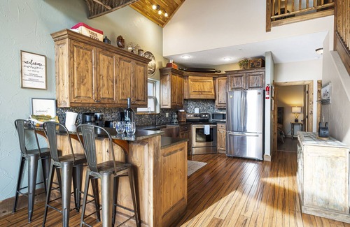 Branson House | Shorelines of Table Rock w Views & Access, Free Daily Tickets, Cmty Amenities