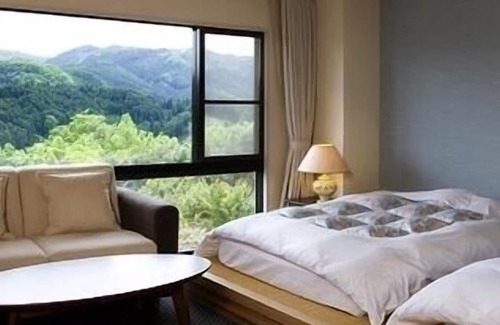 Nabari Hotel | Shorenji Lake Hotel