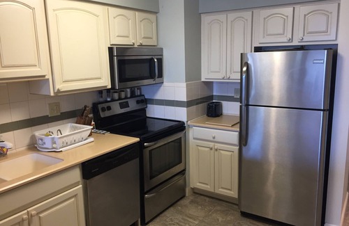 Port Clinton Condo | Shores #65: 2 BR/2 BA Sleeps 6