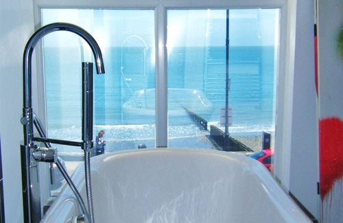 Shanklin Bed & Breakfast | Shoreside Inn