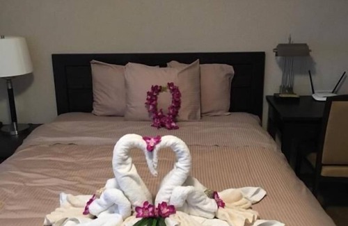 Wabamun Hotel | Shoreside Inn & Suites