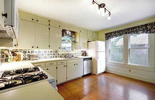 Smithville House | Short cottage