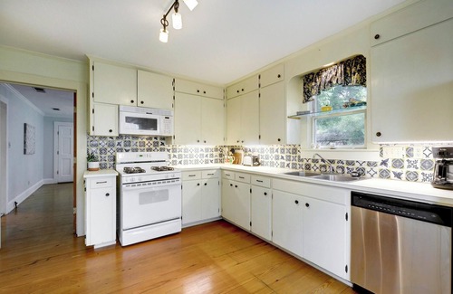 Smithville House | Short cottage