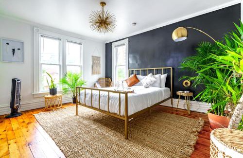 Victorian Village House | Short North Convention King Bed Free Parking!