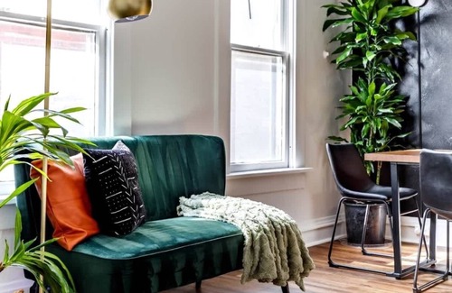 German Village House | Short North - Pets - Convention - Parking Free