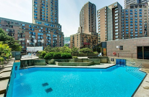 Milton Park Apartment | Short term fully furnished apartment