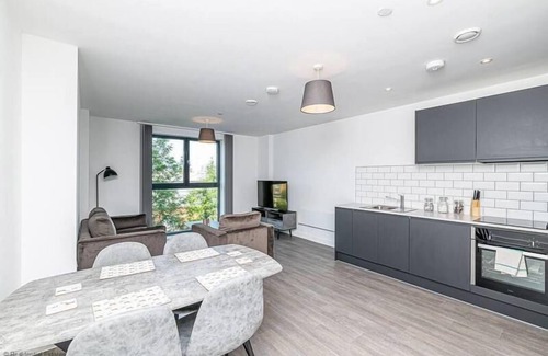Old Trafford Apartment | Short Term Accommodation Manchester
