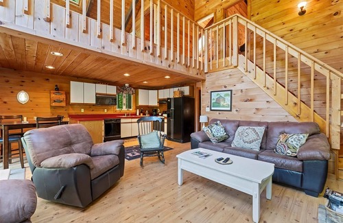 Standish Cottage | SHORT WALK TO A LARGE SANDY BEACH