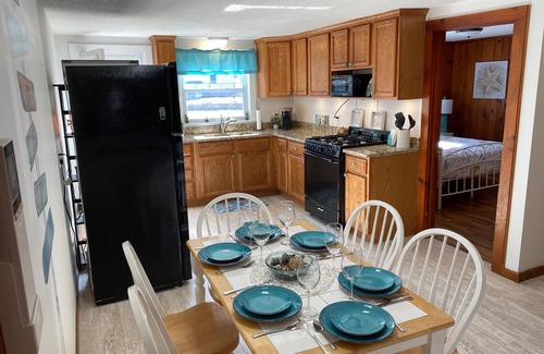 Bass River House | Short Walk to Beaches, Restaurants, and Fun. Onsite Putting Green. Sleeps 6-12.