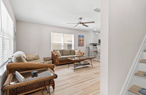 Port St. Joe Condo | Short Walk to beautiful St Joe Bay and Historic downtown Port St Joe.