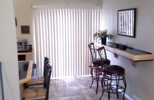 West Colorado Springs Apartment | Short walk to Garden of the Gods trailhead, Low cleaning fee, Hot tub