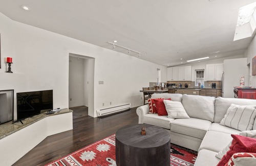 Downtown Santa Fe Condo | Short walk to Plaza