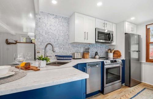 North Eastham House | Short Walk to Private Association Beach