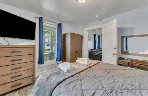 Oneonta Apartment | Shortstop Apt 1 All Star Baseball Rentals