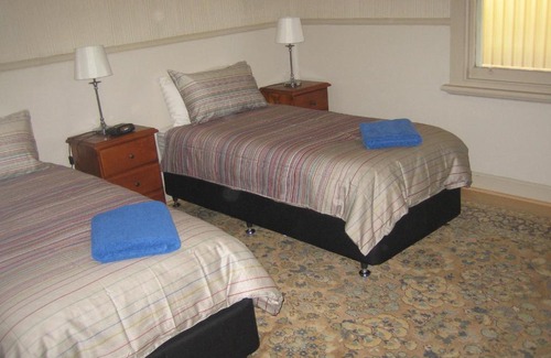 Naracoorte Bed & Breakfast | Showgrounds Cottage Naracoorte