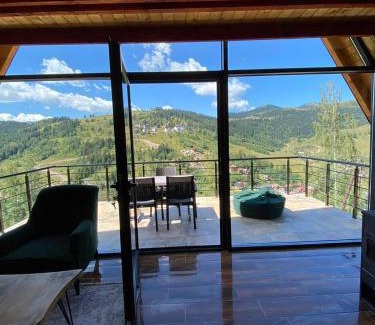 Pejë Apartment | Shpella e madhe - Premium Villa inside Jakucci
