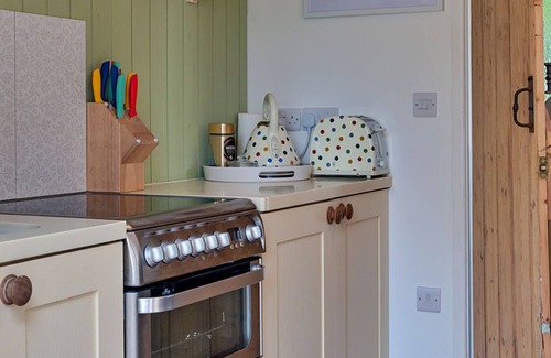 Stoney Stretton House | Shrawardine Train Carriage by Interhome