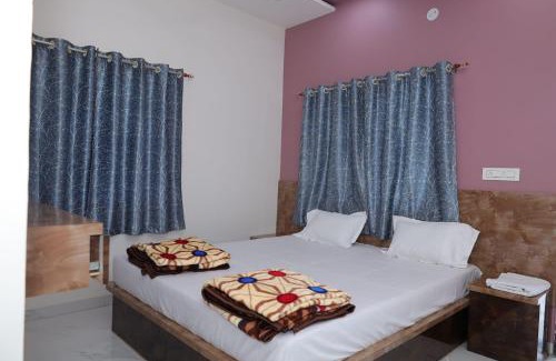 Ellora Hotel | Shree Jyotirlinga Residency
