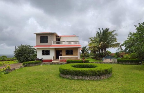 Ratnagiri House | Shree Srushti Homestay-Valley facing bungalow