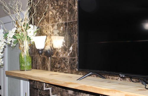 Shreveport House | Shreveport Cali- King Bdrm, Spacious, Quiet, Comfort away from Home.